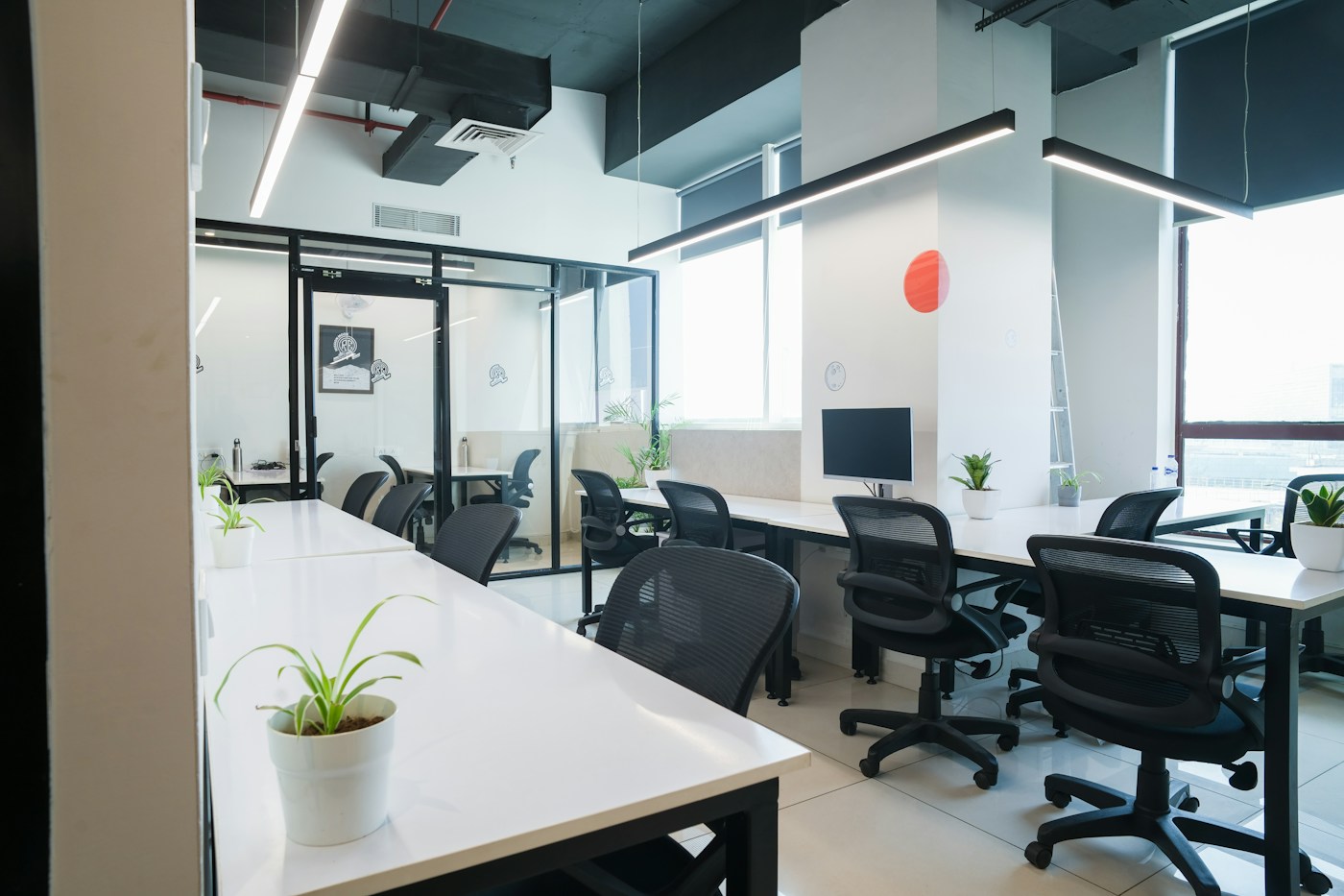 Light-filled working space